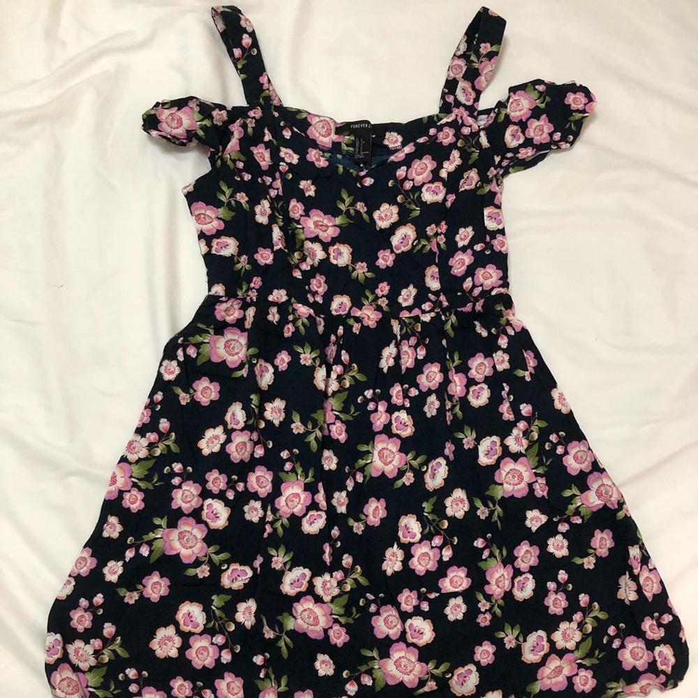 Floral Dress (off the shoulder)